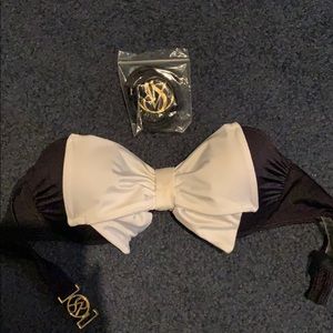 Victoria’s Secret black and white bow bikini top